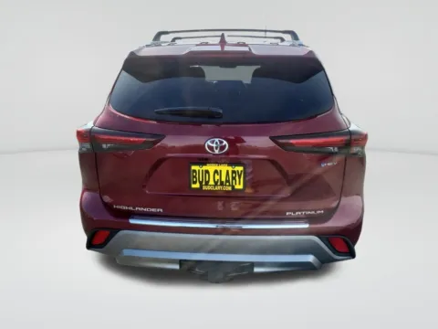 More photos of 2026 Toyota Highlander Hybrid Platinum at Bud Clary Toyota of Moses Lake, WA