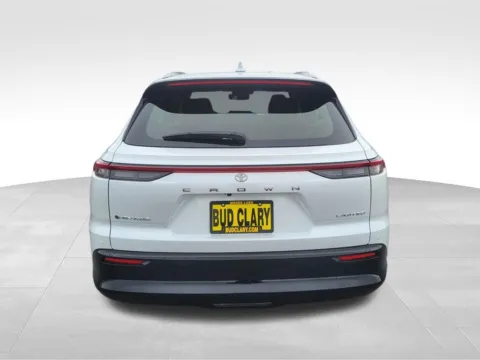 More photos of 2026 Toyota Crown Signia Limited at Bud Clary Toyota of Moses Lake, WA