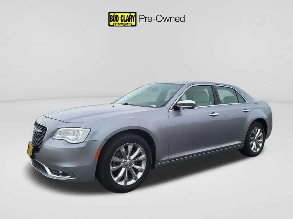 Silver 2017 Chrysler 300 C for sale in Moses Lake, WA