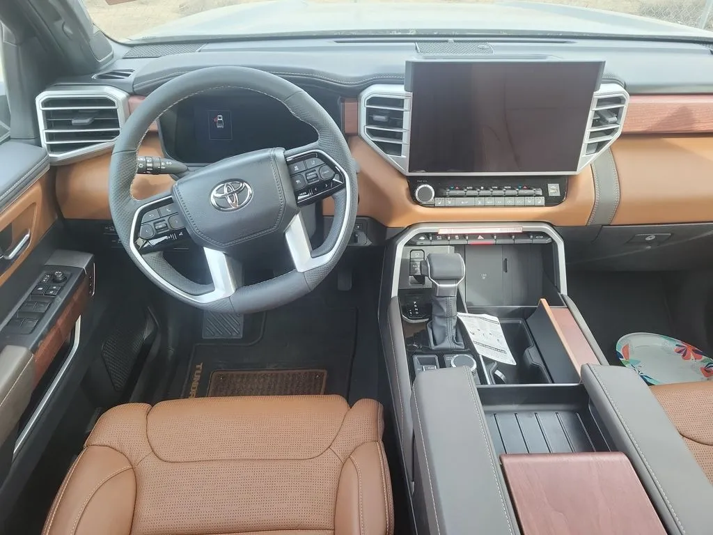 2025 Toyota Tundra 1794 Edition - Photo 14