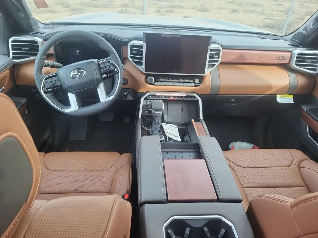 2025 Toyota Tundra 1794 Edition - Photo 13