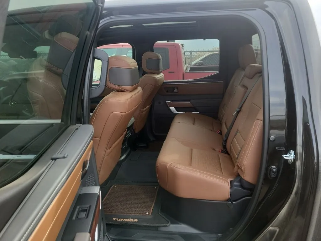 2025 Toyota Tundra 1794 Edition - Photo 12