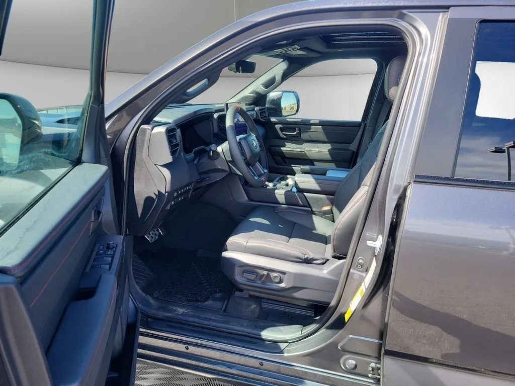 2025 Toyota Tundra TRD Pro - Photo 10