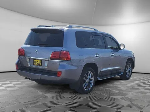More photos of 2010 Lexus LX 570 at Toyota of Moses Lake, WA