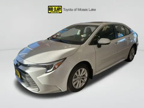 White 2025 Toyota Corolla Hybrid XLE SEDAN HEV for sale in Moses Lake, WA
