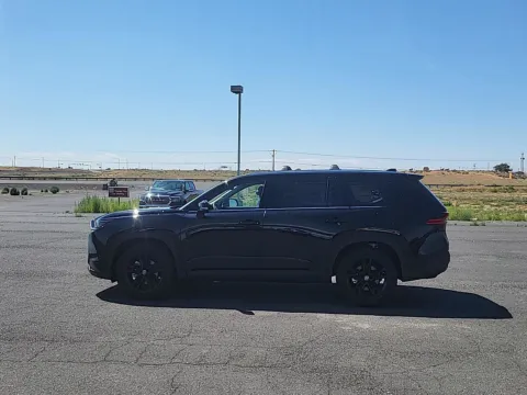 Another view of 2025 Toyota Grand Highlander Hybrid Limited for sale in Moses Lake, WA at Toyota of Moses Lake