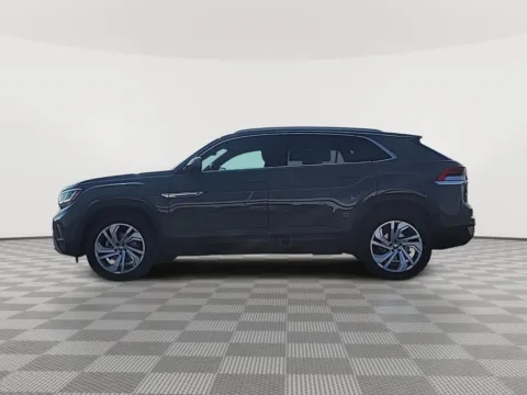 Photos of 2020 Volkswagen Atlas Cross Sport 3.6L V6 SEL for sale in Moses Lake, WA at Toyota of Moses Lake