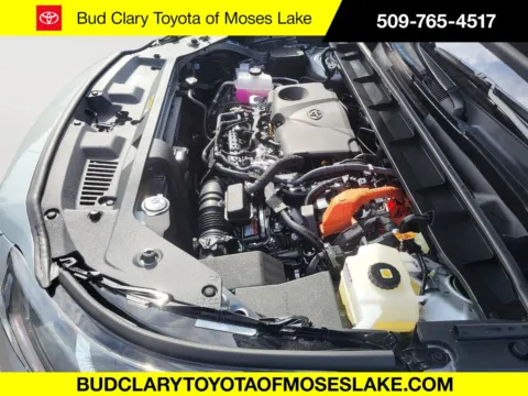 Silver 2025 Toyota Highlander Hybrid Platinum for sale in Moses Lake, WA