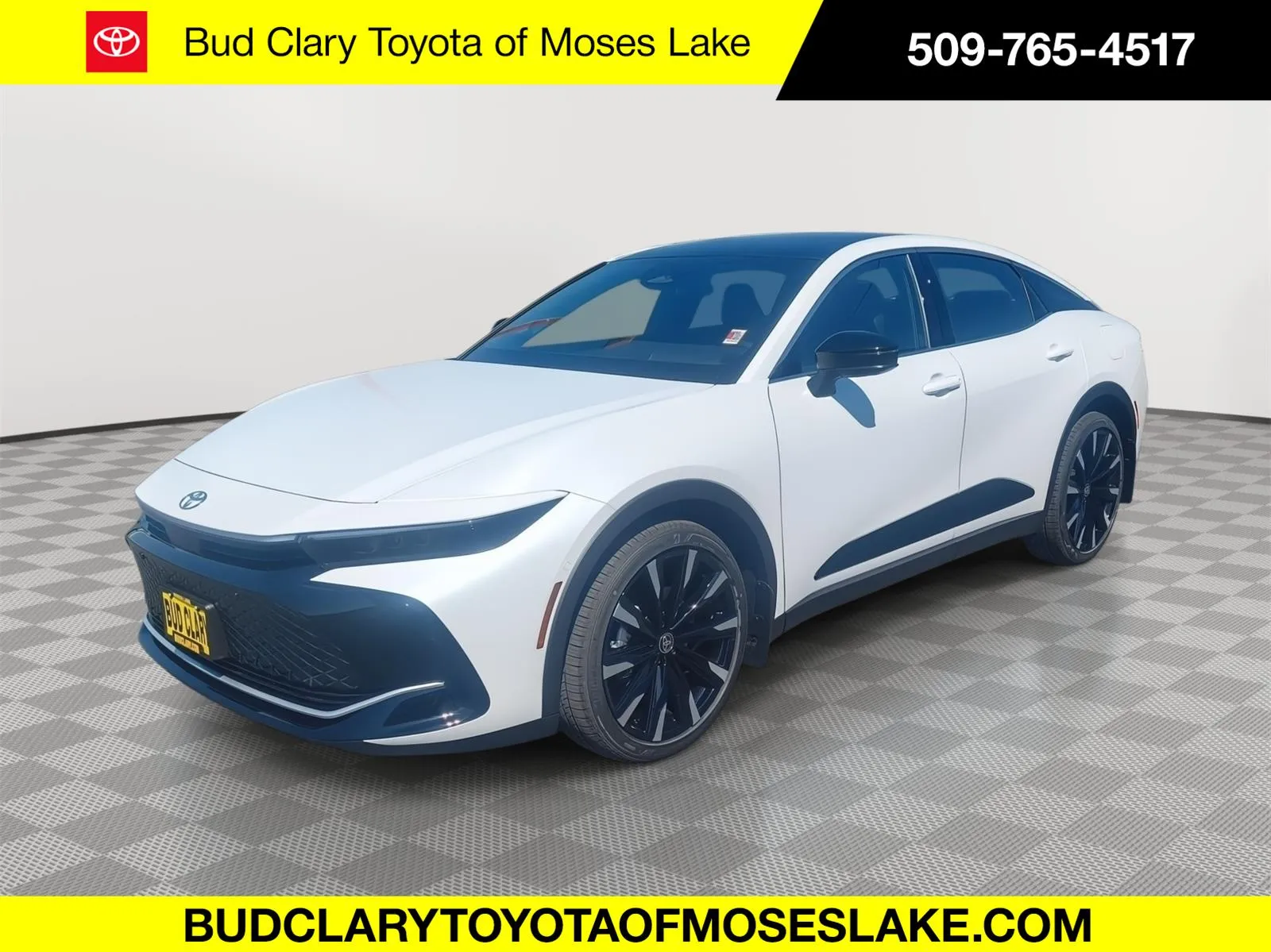 White 2026 Toyota Crown Platinum for sale in Moses Lake, WA