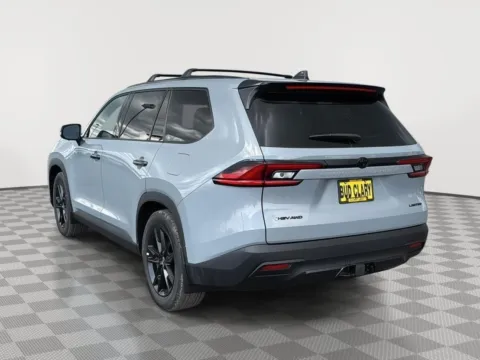 Another view of 2025 Toyota Grand Highlander Hybrid Nightshade Edition for sale in Moses Lake, WA at Toyota of Moses Lake