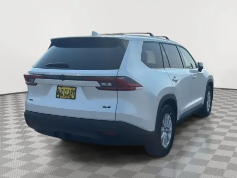 More photos of 2025 Toyota Grand Highlander XLE at Toyota of Moses Lake, WA