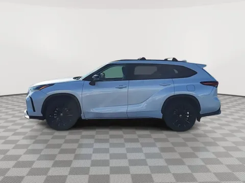 Photos of 2025 Toyota Highlander XSE for sale in Moses Lake, WA at Toyota of Moses Lake