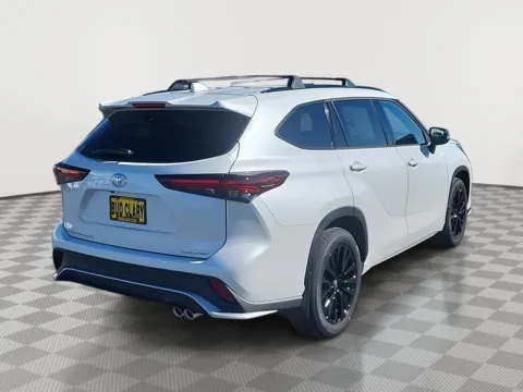 More photos of 2025 Toyota Highlander XSE at Toyota of Moses Lake, WA