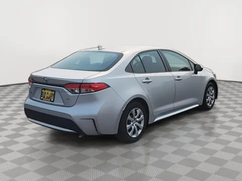 More photos of 2021 Toyota Corolla LE at Toyota of Moses Lake, WA