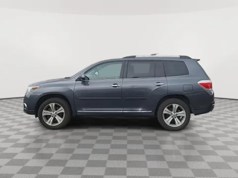Photos of 2013 Toyota Highlander Limited for sale in Moses Lake, WA at Toyota of Moses Lake