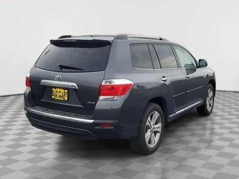 More photos of 2013 Toyota Highlander Limited at Toyota of Moses Lake, WA