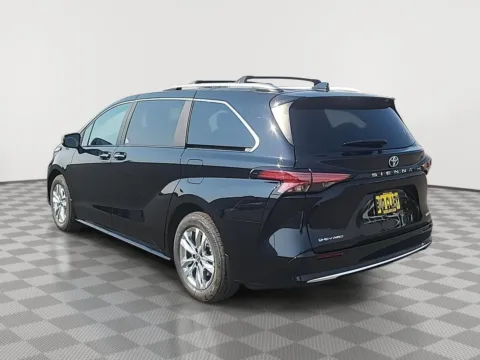 Another view of 2025 Toyota Sienna Limited for sale in Moses Lake, WA at Toyota of Moses Lake