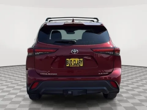 More photos of 2022 Toyota Highlander XLE at Toyota of Moses Lake, WA