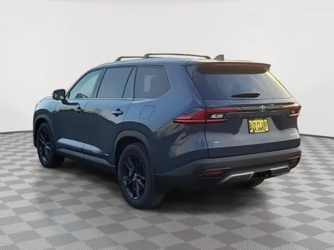 Another view of 2025 Toyota Grand Highlander Limited for sale in Moses Lake, WA at Toyota of Moses Lake