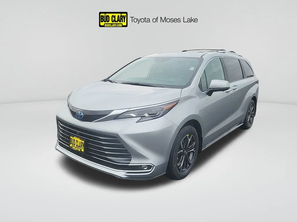 2025 Toyota Sienna Platinum for sale in Moses Lake, WA