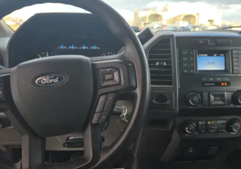 More photos of 2021 Ford Super Duty F-450 DRW XLT 2WD Reg Cab 169" WB 84" CA at Dayton Work Trucks, OH