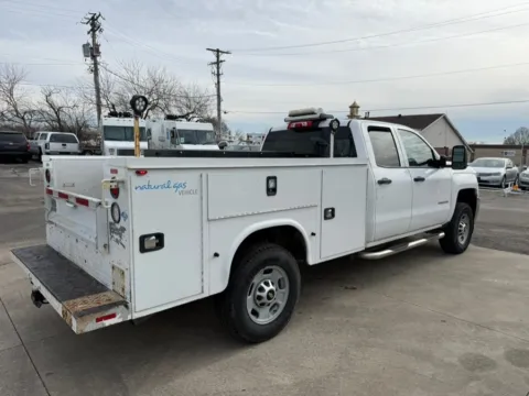 More photos of 2017 Chevrolet Silverado 2500HD 4WD Double Cab 158.1" Work Truck at Dayton Work Trucks, OH