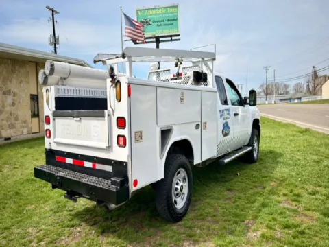More photos of 2012 Chevrolet Silverado 2500HD 4WD Ext Cab 158.2" Work Truck at Dayton Work Trucks, OH