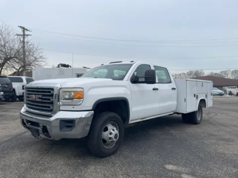 White 2015 GMC Sierra 3500HD available WiFi 4WD Crew Cab 171.5" WB, 59.06" CA for sale in Dayton, OH