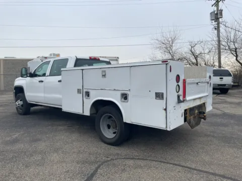 Photos of 2015 GMC Sierra 3500HD available WiFi 4WD Crew Cab 171.5" WB, 59.06" CA for sale in Dayton, OH at Dayton Work Trucks