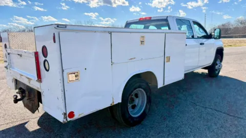 More photos of 2015 GMC Sierra 3500HD available WiFi 4WD Crew Cab 171.5" WB, 59.06" CA at Dayton Work Trucks, OH