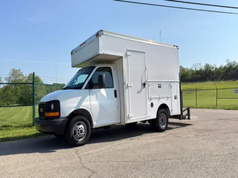 White 2016 GMC Savana Commercial Cutaway 3500 Van 139" for sale in Dayton, OH