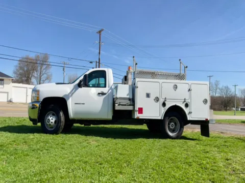 Photos of 2012 Chevrolet Silverado 3500HD 2WD Reg Cab 162" WB, 84.3" CA WT for sale in Dayton, OH at Dayton Work Trucks