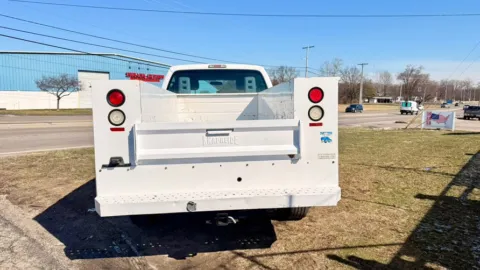 Another view of 2015 Ford Super Duty F-250 SRW 4WD SuperCab 158" XLT for sale in Dayton, OH at Dayton Work Trucks