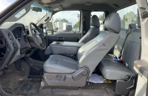 More photos of 2015 Ford Super Duty F-250 SRW 4WD SuperCab 158" XLT at Dayton Work Trucks, OH