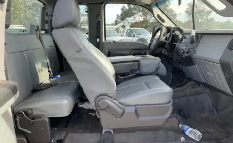 More photos of 2015 Ford Super Duty F-250 SRW 4WD SuperCab 158" XLT at Dayton Work Trucks, OH