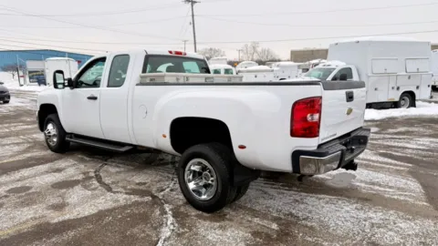 Another view of 2009 Chevrolet Silverado 3500HD 2WD Ext Cab 157.5" DRW Work Truck for sale in Dayton, OH at Dayton Work Trucks