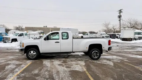 Photos of 2009 Chevrolet Silverado 3500HD 2WD Ext Cab 157.5" DRW Work Truck for sale in Dayton, OH at Dayton Work Trucks