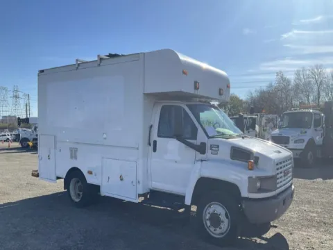 Photos of 2009 GMC TC4500 Regular Cab 2WD for sale in Dayton, OH at Dayton Work Trucks
