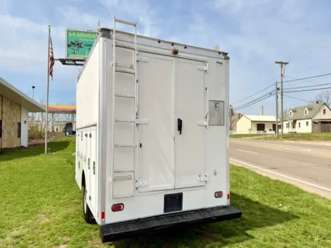 Another view of 2018 Chevrolet Express Commercial Cutaway 3500 Van 139" for sale in Dayton, OH at Dayton Work Trucks