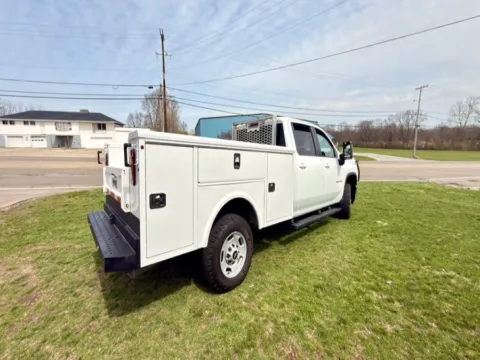 More photos of 2020 Chevrolet Silverado 2500HD 4WD Crew Cab 172" LT at Dayton Work Trucks, OH