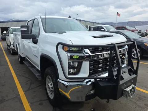 More photos of 2020 Chevrolet Silverado 2500HD 4WD Crew Cab 172" LT at Dayton Work Trucks, OH