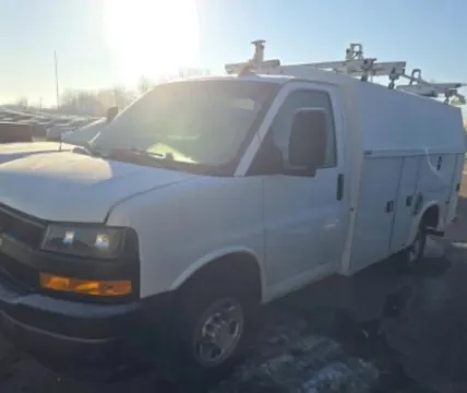 White 2020 Chevrolet Express Commercial Cutaway 3500 Van 139" for sale in Dayton, OH