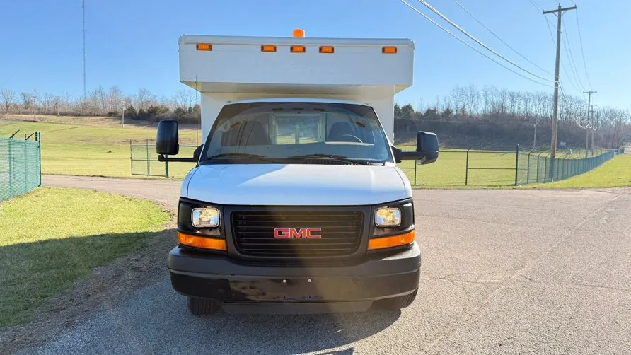 2009 GMC Savana - Photo 7