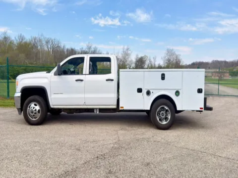 Photos of 2015 GMC Sierra 3500HD available WiFi 2WD Crew Cab 171.5" WB, 59.06" CA for sale in Dayton, OH at Dayton Work Trucks