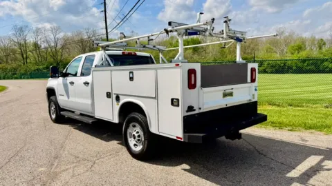 Another view of 2019 GMC Sierra 2500HD 4WD Double Cab 158.1" for sale in Dayton, OH at Dayton Work Trucks