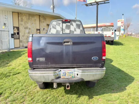 More photos of 1999 Ford F-150 Reg Cab 120" 4WD Lariat at Dayton Work Trucks, OH