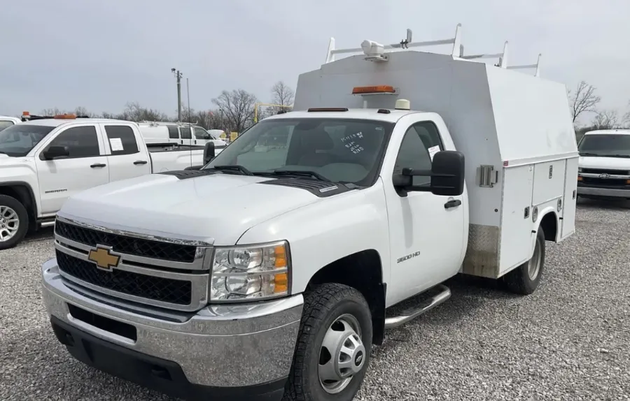 White 2013 Chevrolet Silverado 3500HD 4WD Reg Cab 137.5" WB, 59.8" CA WT for sale in Dayton, OH