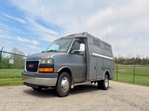 White 2010 GMC Savana Commercial Cutaway RWD 3500 139" WB Work Van for sale in Dayton, OH