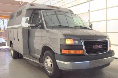 White 2010 GMC Savana Commercial Cutaway RWD 3500 139" WB Work Van for sale in Dayton, OH