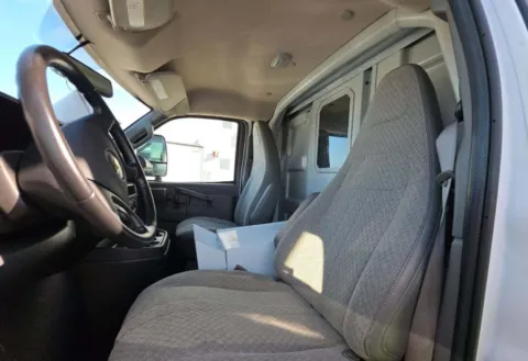 More photos of 2022 Chevrolet Express Commercial Cutaway 3500 Van 139" at Dayton Work Trucks, OH